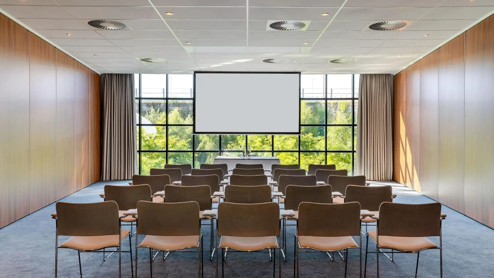 ****  Corendon Amsterdam Schiphol Airport, A Tribute Portfolio Hotel Badhoevedorp Paesi Bassi