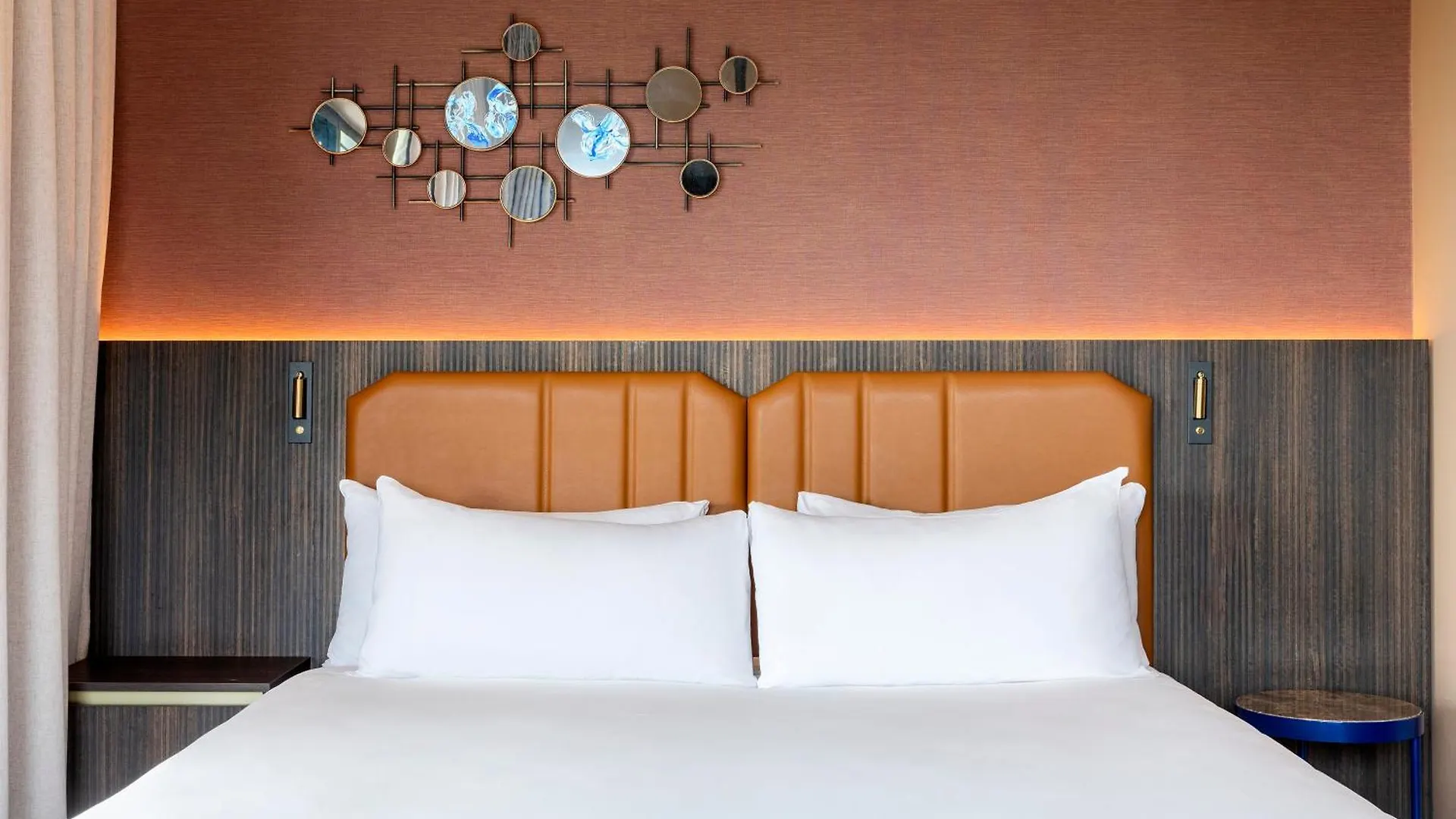 Corendon Amsterdam Schiphol Airport, A Tribute Portfolio Hotel バドフーフェドルプ オランダ